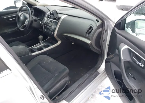 2015 Nissan Altima 2.5/2.5 S/2.5 Sl/2.5 Sv z USA, uszkodzony, nr VIN 1N4AL3AP1FN313665